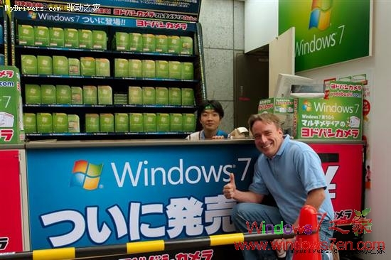 Linux之父Linus Torvalds向Windows7竖起大拇指