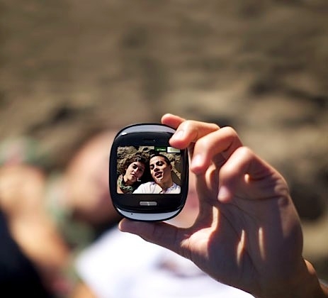 微软发布Kin“龟壳”手机 高清试玩图赏