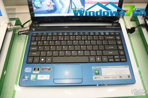 科技感十足的机身宏碁4830TG预装WIN7