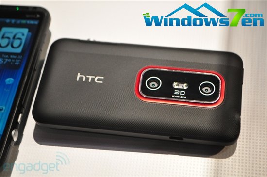 HTC首款双核机EVO 3D抢先试玩